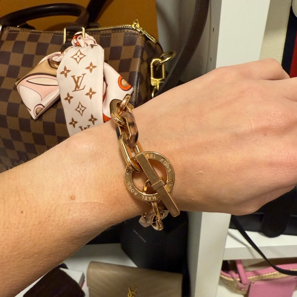 Michael Kors bracelet tortoise rose gold 🎀 - Picture 2 of 3